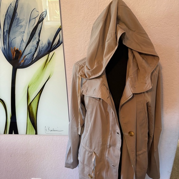 jacket size small - Picture 2 of 6